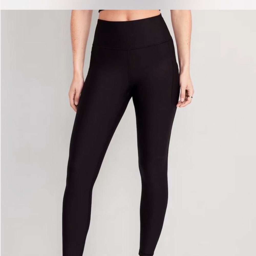 🩷 3/$18 Old navy go dry black compression leggings high rise leggings - Picture 1 of 4
